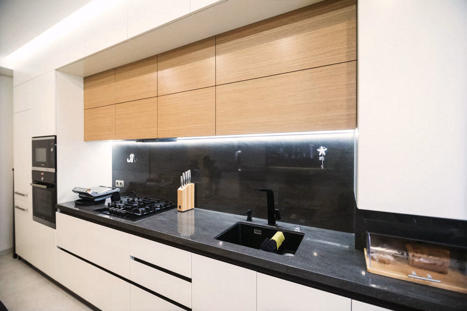 Kitchen remodeling service